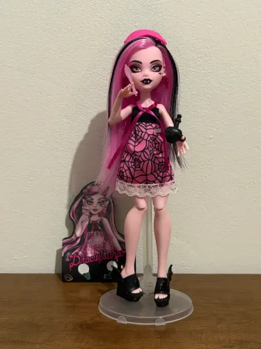 Draculaura Monster High