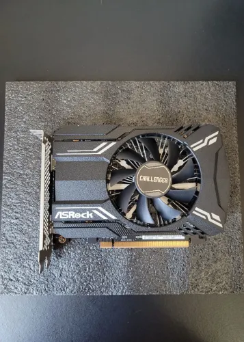 Placa de Vídeo AMD Radeon RX 6400