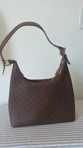 Vende-se bolsas Victor Hugo Originais