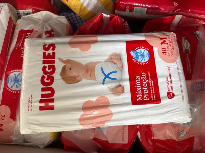 FRALDA HUGGIES 40 unidades