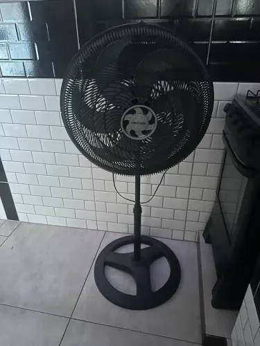 Vende-se ventilador