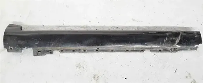 Saia Spoiler Lateral Esquerda Audi A8 D3 03 A 09 Detalhe Preto