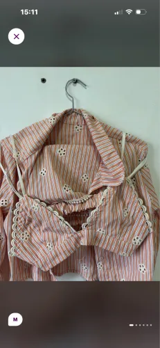 Trijunto feminino laranja bordado
