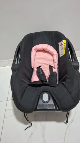 Vendo bebê conforto Cosco.