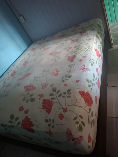 Cama de casal Queen