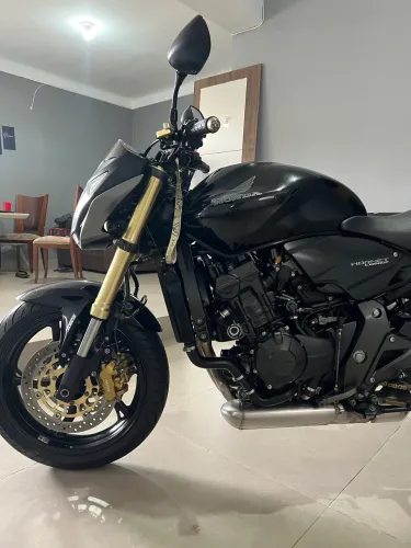 Hornet 600