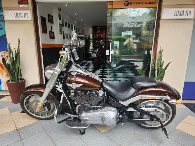 Harley Fat Boy 114 perfeita 