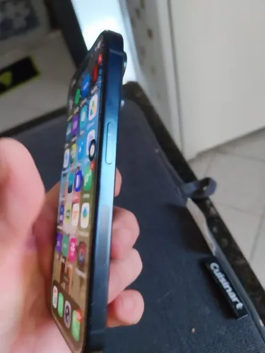 V/T iPhone 15 pro 128gb