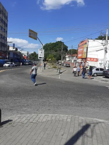 Loja R$680,00 Centro de Santa Cruz . Rua Felipe Cardoso No. 242,