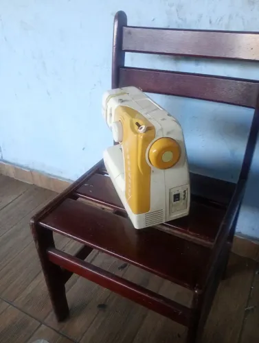Máquina de costura