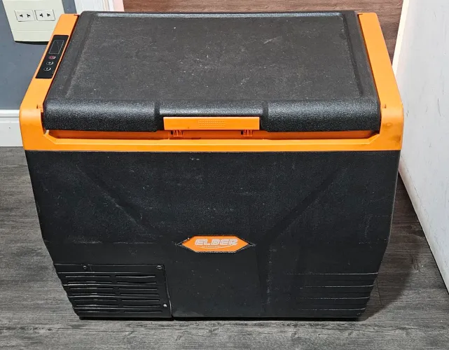 Geladeira portátil Elber 35 litros