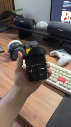 Lente Youngnuo 11mm f1.8 Sony E Mount APSC