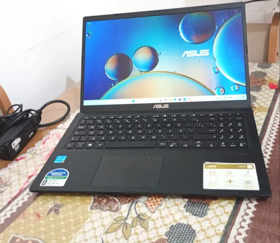 Notebook Asus 12°GER / SSD 128GB / 4GB-DDR4