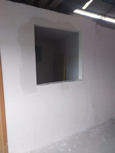 Aluguel de kitnet   ideal para uma pessoa ou no máximo duas. 