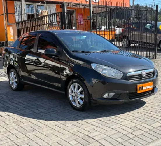 Fiat Grand Siena Attrac. 1.4 EVO F.flex 8V 2013