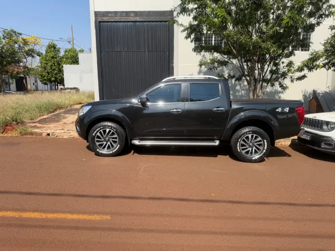 Nissan Frontier LE CD 4X4 2.3 Bi-TB Diesel Aut. 2021