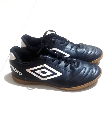 CHUTEIRA FUTSAL - Tamanho 35