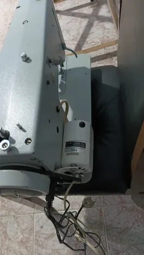 Vendo máquina de costura