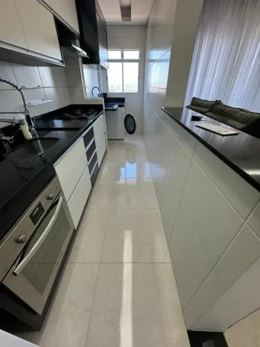 Lindo Apto 2 Dormitórios ,1 vaga mobiliado prox Granja Viana