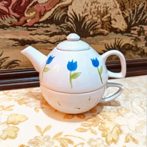 Conjunto para chá estilo Tea for One em porcelana