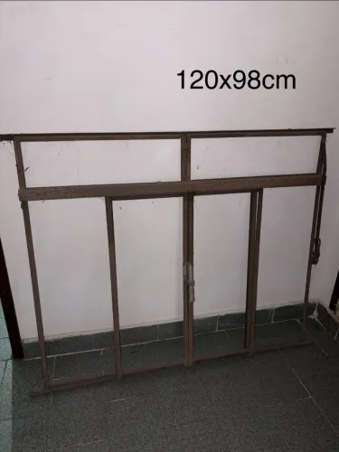 Janela de correr em ferro
