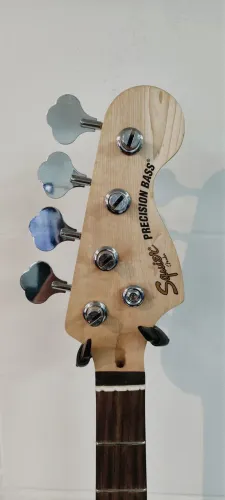 Braço Fender Squier com trastes jumbo Inox e tarraxas