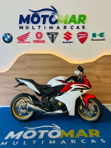 HONDA CBR 600F 2013