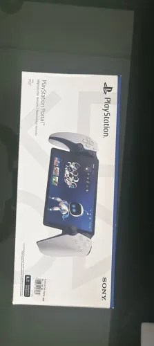 PlayStation Portal na caixa seminovo (usei no máximo 10 vezes)