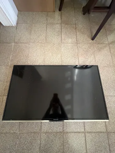 Televisão Panasonic p/ venda de peças