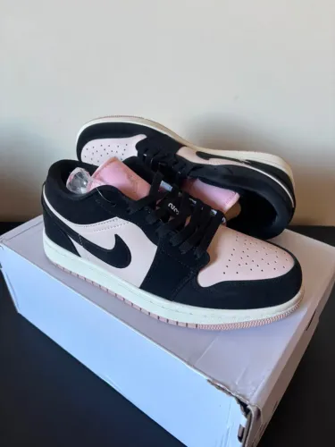 Nike Jordan rosa e preto