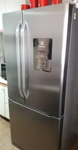 Geladeira inox Eletrolux