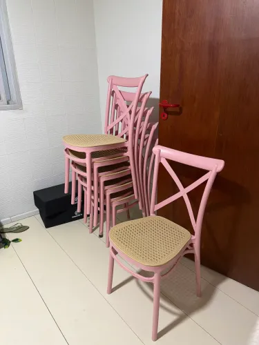 Cadeira Tifany polipropileno com assento de palha sintética