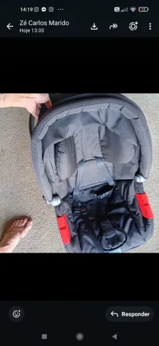 Vendo carrinho de bebê, Moisés . E bebê conforto em ótimo estado de conservação