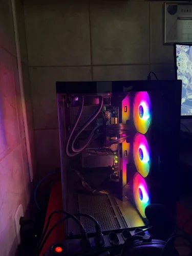 PC GAMER i7-12700F RTX 4070 SUPER
