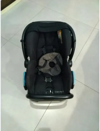 Vendo carrinho de de bebê