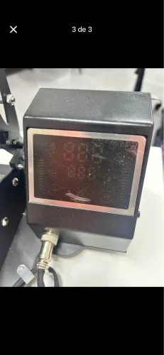 Máquina de silkar canecas