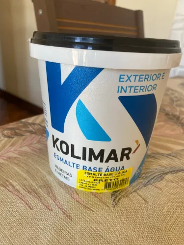 Tinta preta a base de água 