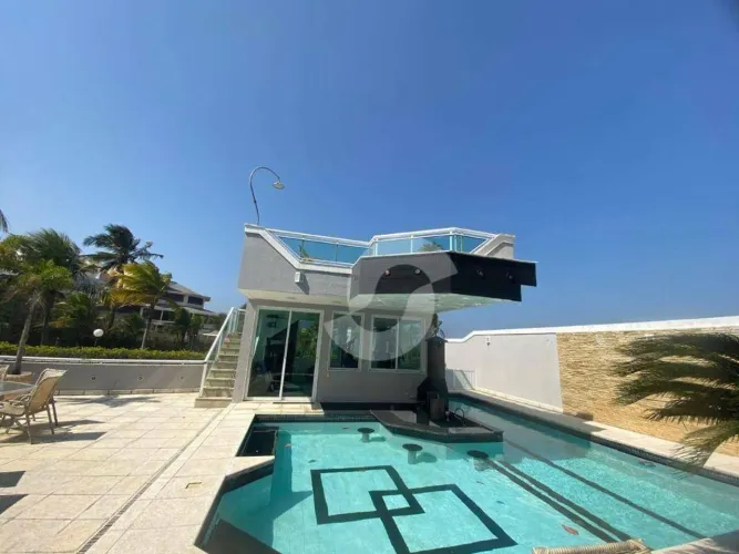 Casa com 5 dormitórios à venda, 682 m² por R$ 11.000.000,00 - Camboinhas - Niterói/RJ