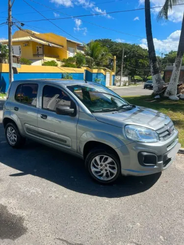 Fiat Uno Attractive 1.0 Flex 6V 5P 2017