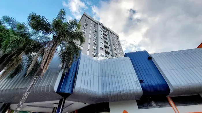 Apartamento de 01 dormitório e box - Shopping Santa Cruz