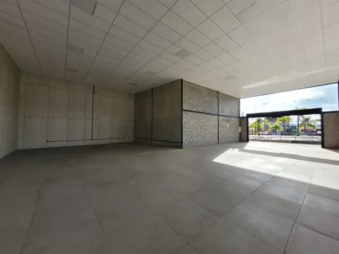 Loja Comercial com 235m² no Centro da Restinga Excelente Localização