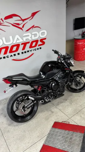 XJ6 N 2011 35000KM PRETA