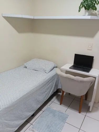 Quarto para mulher