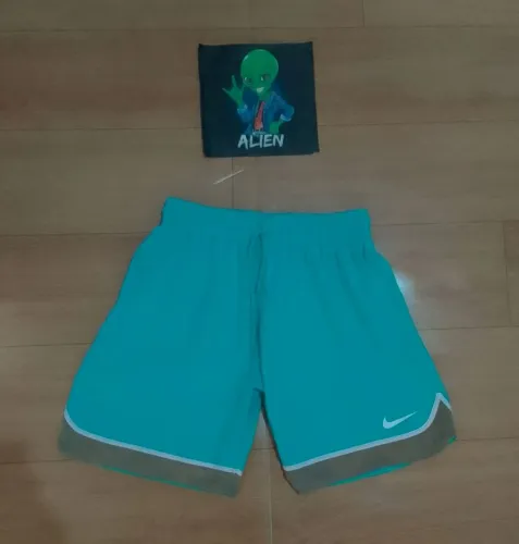 Bermuda Nike
