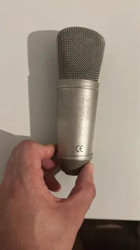 B-1 Behringer
