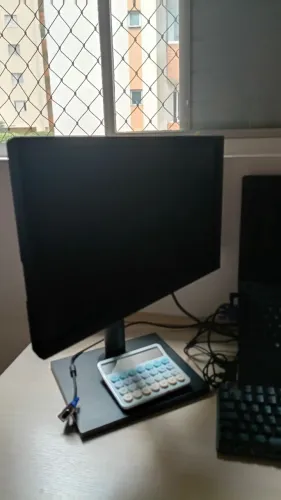 Monitor 20"