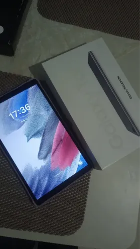 Vendo tablete novo
