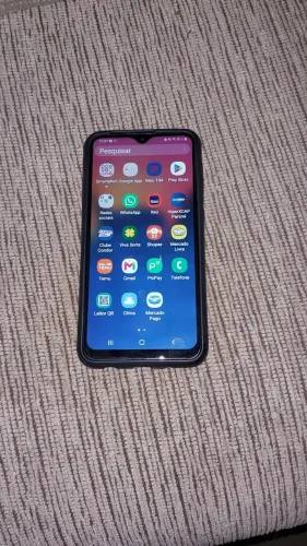 Celular Sansung Galaxy A10 - Semi novo
