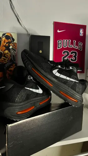 TÊNIS NIKE MAX