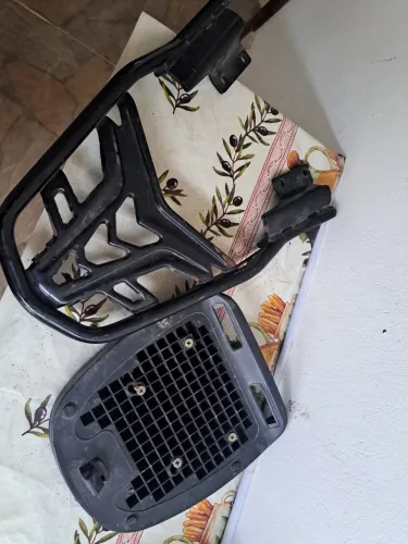 bagageiro suporte pra baú da moto Twister 2018